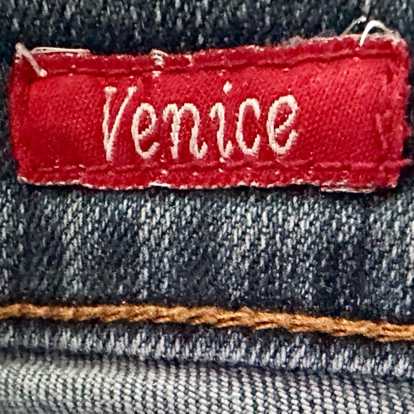 DESIGNED BY VIGOSS!!! Great Condition Boot Cut Size 9 Jeans For Juniors/Women. - Picture 7 of 8